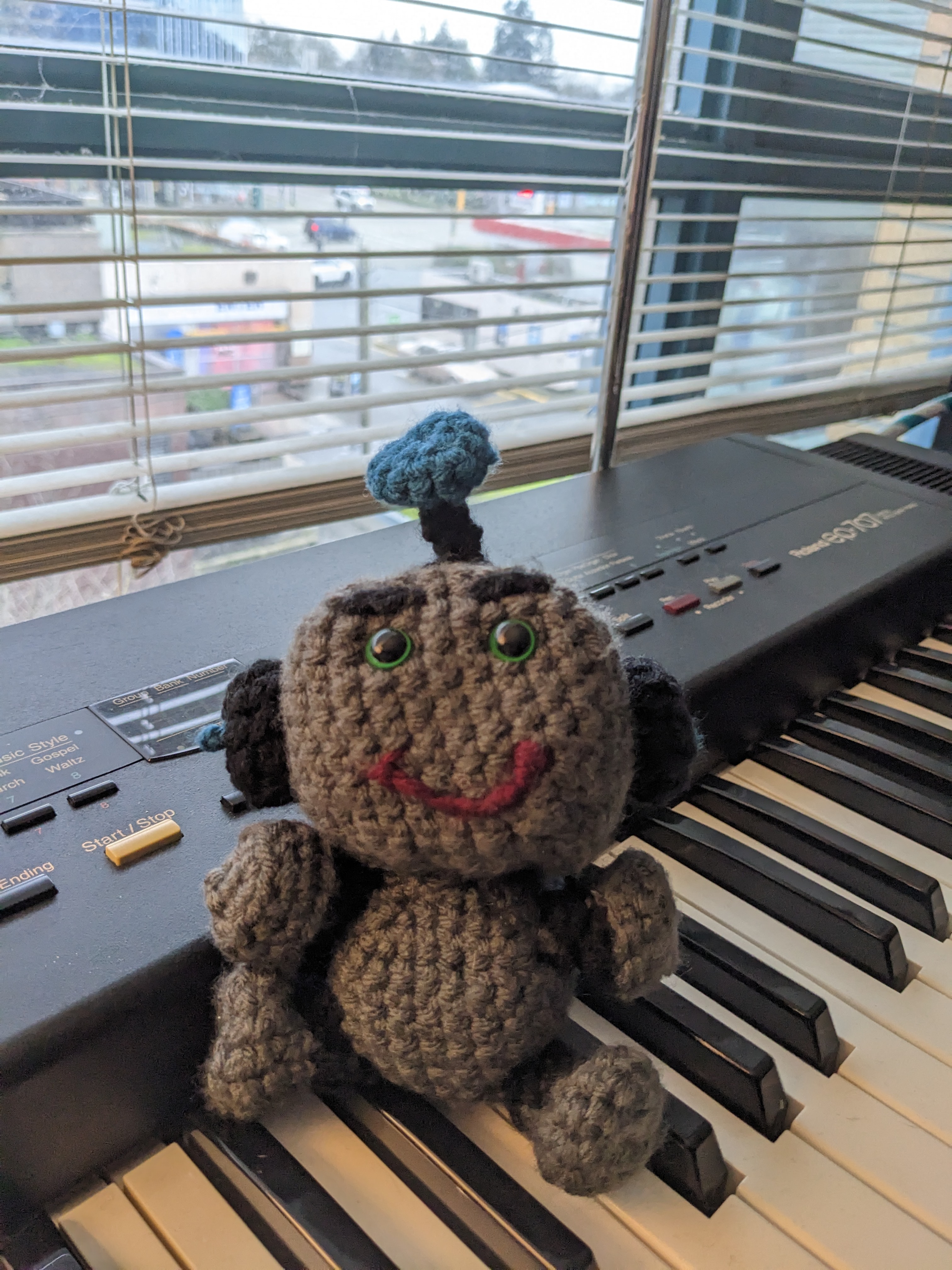 Robot on the piano